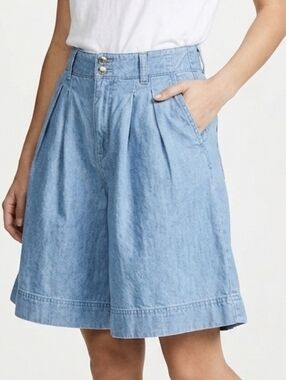Vintage Liz Wear Blue Chambray Denim Pleated 100% Cotton High Rise Shorts